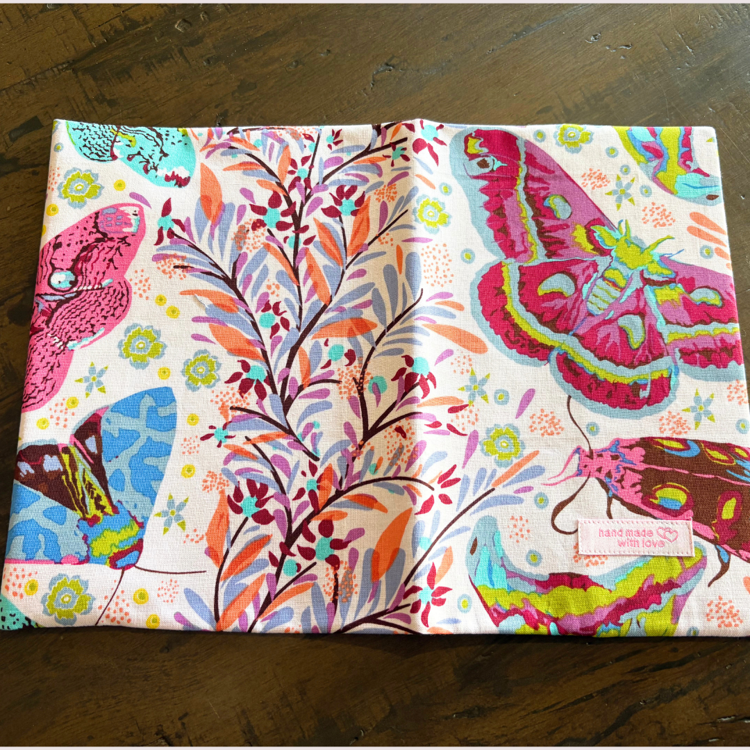 Dust Jacket - Trade Paperback (Large) - Butterfly