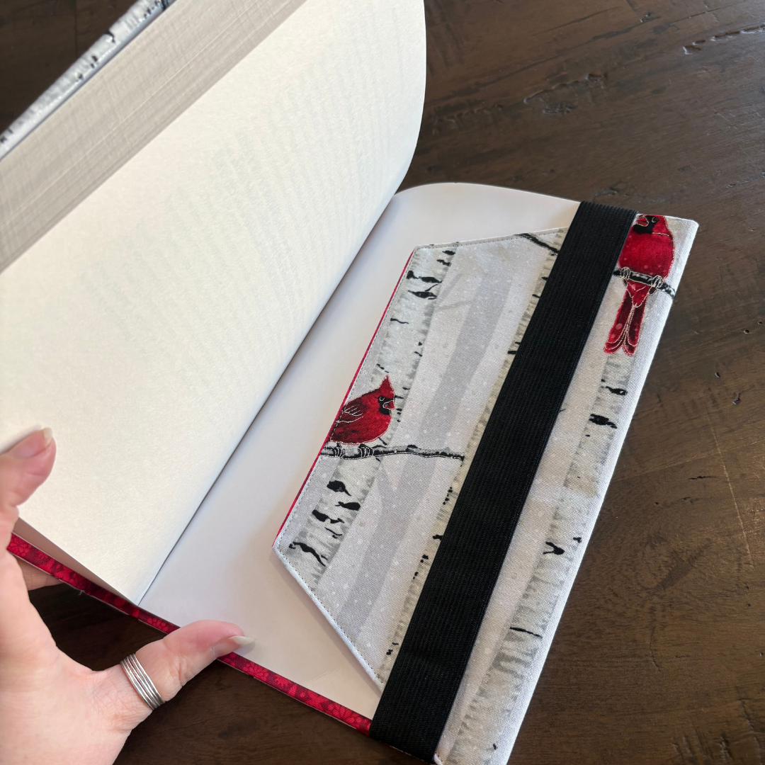 Dust Jacket - Trade Paperback (Large) - Red Birds
