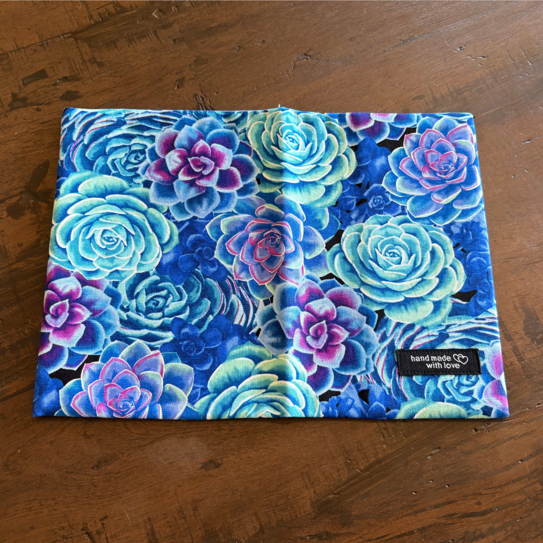Dust Jacket - Mass Market Paperback (Small) - Succulents