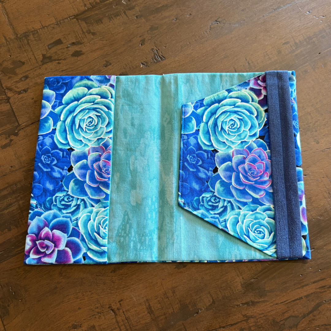 Dust Jacket - Mass Market Paperback (Small) - Succulents